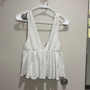 flowy cropped v-neck top